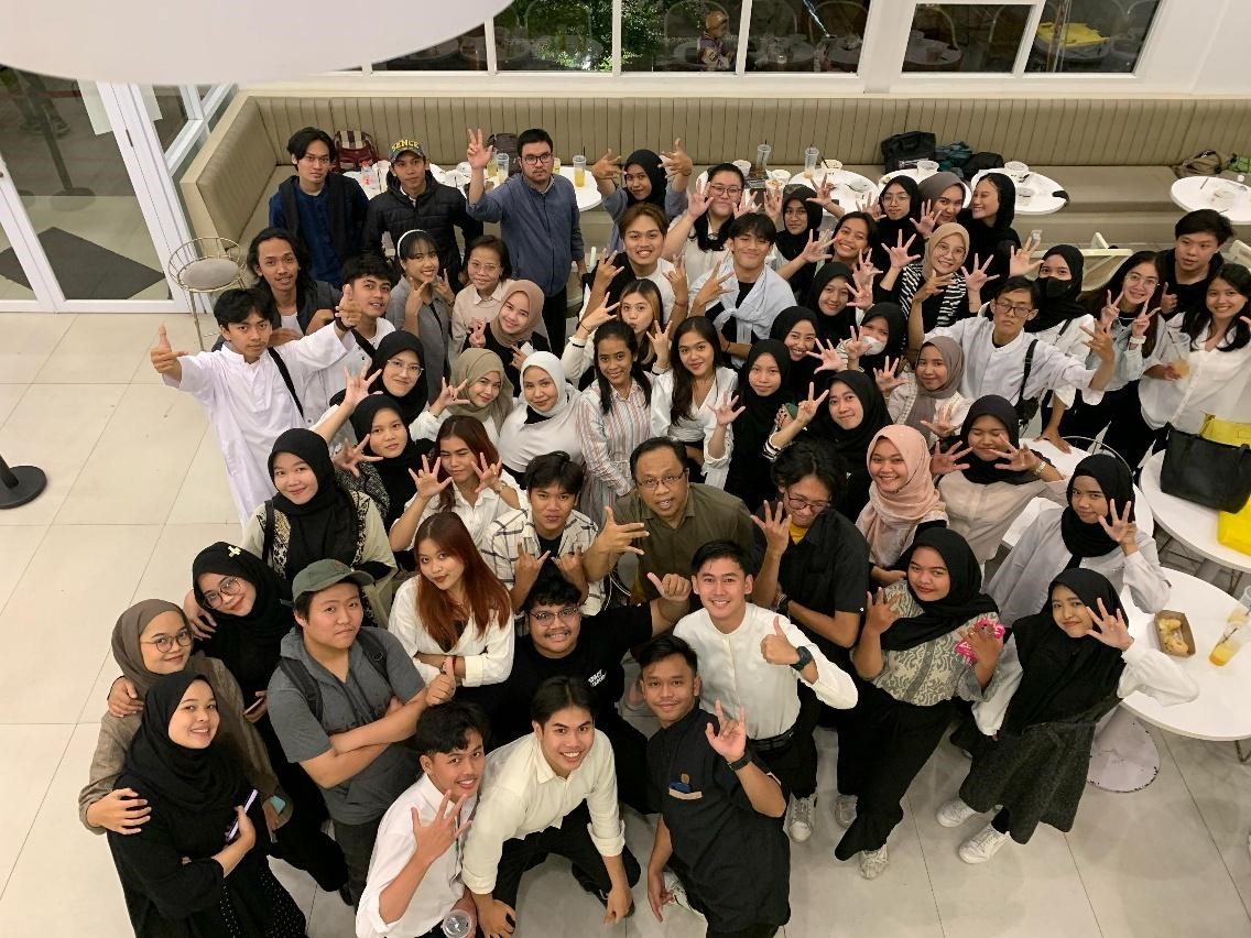 BUKBER (Buka Bareng)