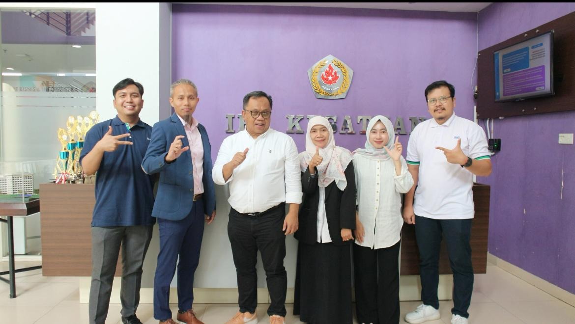 Guest Lecture PT Saraswanti Indo Genetech: Mahasiswa Biokewirausahaan IBI Kesatuan Dalami Pentingnya Penjaminan Mutu dalam Bisnis