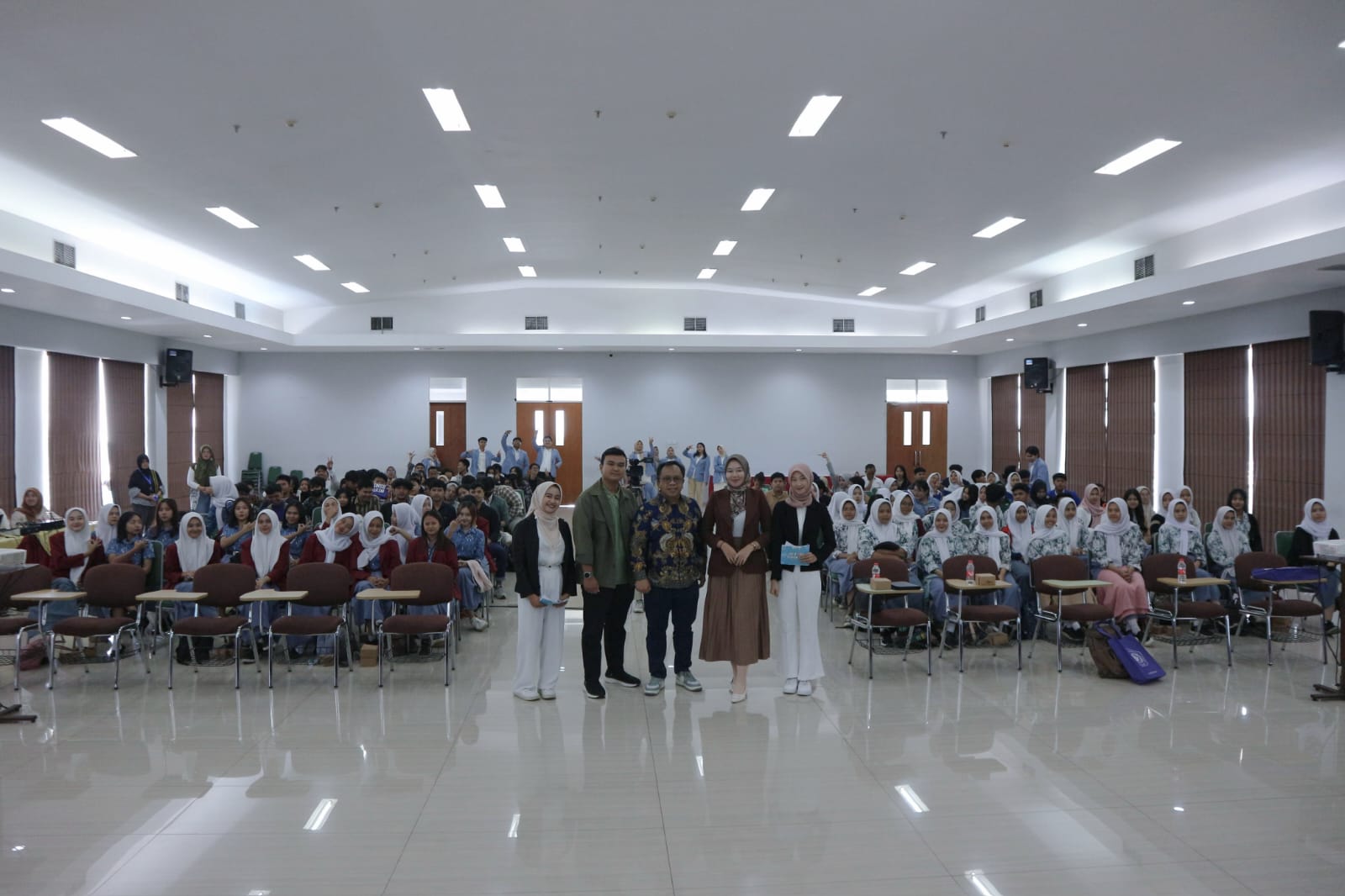 Panggil Jiwa Bos Mudamu! Intip Serunya Seminar “Be Young Entrepreneur”