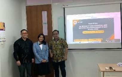 Tugas Akhir Go International! Mahasiswa IBI Kesatuan Dinilai External Examiner Internasional
